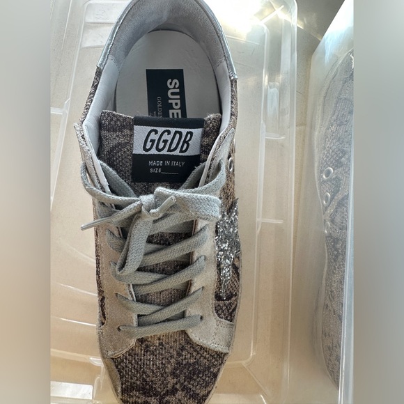 Golden Goose women’s Super Star low top sneaker. Size 38. Gold/silver shimmer. - Picture 7 of 7